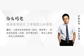 新生宝宝的头垢千万别手欠瞎抠！教你正确护理方法图片