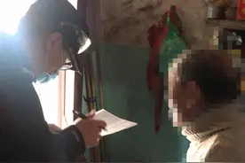 “那个年轻帅气的小伙子真好！”卖菜大爷急着要找上门去……图片