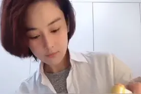 美食博主上线！张馨予拍vlog做咖啡吐司卖相诱人图片