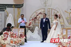 抗疫归来不负卿！肖雨和李梦瑶结婚了图片