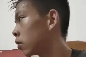 独臂篮球少年刷爆全网，连库里都在寻找他：继续做你自己图片