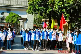 看这两名成绩逆袭的高中生！一个坚持每天跑步，一个写下15万字小说图片