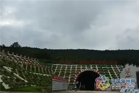 南沿江城际铁路唯一隧道——阳山隧道工程进展顺利图片