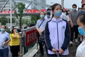 揭秘！今年高考考场长这样图片