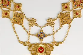 每日一词∣国家勋章和国家荣誉称号 the national medal and honorary title图片