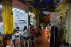全国近40万家街边美甲店，装满了女孩们的创业幻梦图片
