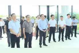 中国运载火箭技术研究院院长王小军调研东方航天港项目图片