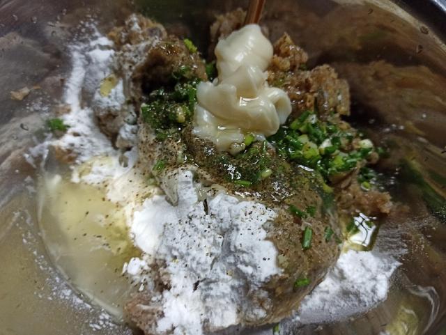 广东鲮鱼丸子的正宗做法 2026年汆鱼丸子的做法视频 广东鲮鱼丸子的正宗做法 2026年汆鱼丸子的做法视频