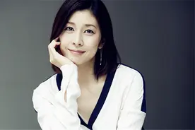 她拥有最治愈笑容却治愈不了自己，日著名女星被发现在衣帽间自缢图片