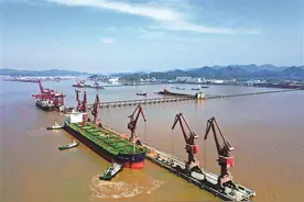 交通运输部印发《水运工程建设标准管理办法》图片