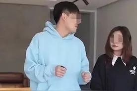 这叫正能量？男子用蛋糕砸不戴口罩“路人”，网友怒了！媒体：实为流量图片