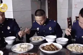 “这是我妈包的饺子，我能吃出来！”图片