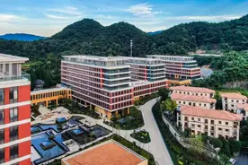 12月30日，浙江省中医院西溪院区将正式启用，现场还有大型义诊图片