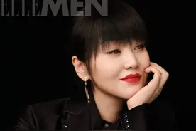 闫妮暗黑氛围感大片曝光 霸气御姐飒爽逼人图片