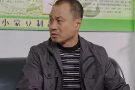 乡村：老七听谢广坤肚子疼问小蒙怎么回事，吃饱了撑得！视频封面