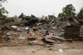 兄弟俩祭祖归来，发现800平房屋变废墟？警方通报图片