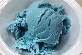 紫甘蓝里发现天然“奢侈”蓝图片