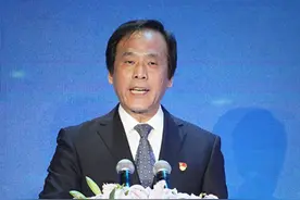 “大国工匠”是怎样炼成的？一起来看他们的经历图片