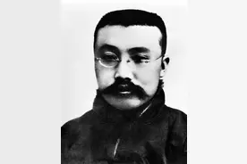 李大钊：铁肩担道义 精神启后人（奋斗百年路 启航新征程·数风流人物）图片