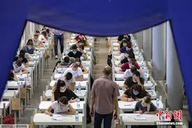 当“高考”遇上防疫大考，世界多国都怎样“交卷”？图片