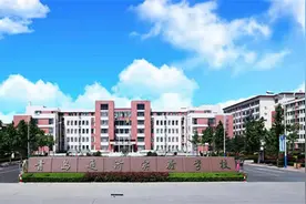 卓然崛起的青岛通济实验学校图片