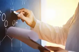 大热的教资考试，大型的“社死现场”图片