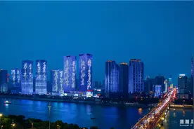 美到震撼人心！长沙“一江两岸”夜景上新，多图近距离感受江景夜色图片