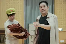 孙徐春剃发饰陈毅，18年后携手茅善玉再演夫妻，“我的心比天气更热”图片