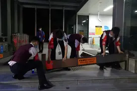 南昌地铁全力筑牢防台防洪安全线图片