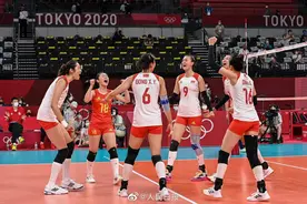 中国女排2比3不敌俄罗斯奥委会队遭遇三连败，出线形势岌岌可危图片