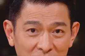 刘德华出道四十周年直播“天王”开课 定义“偶像”：应该是榜样图片