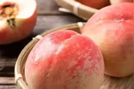 营养丰富的桃子 让你痒不停的不仅仅是桃毛图片