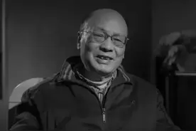 武汉大学原校长齐民友逝世，网友：入学第一本高数书有他的名字图片