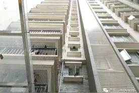 用过的卫生巾从天而降，住户恶心到吃不下饭图片