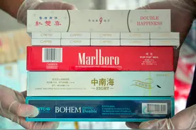 深圳口岸查获走私香烟 63200支，夹藏于出口蔬菜中图片