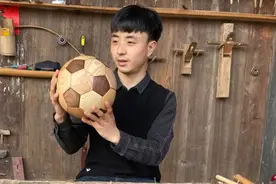 从“打工仔”到“手工艺网红”——贵州“95后”的木艺“网”事图片