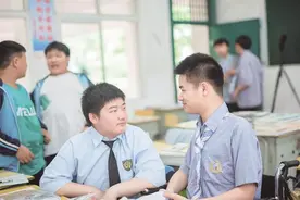 残疾小伙张译弘：我想上学图片