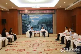 娄底市领导会见美团华中区公共事务负责人图片