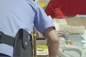 深夜楼下独居老太太喊“救命”，邻居急忙报警，警方为其申报见义勇为图片