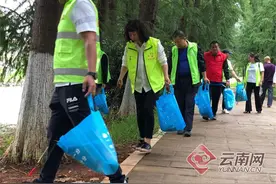 昆明官渡区：社区志愿服务迎接COP15图片