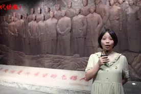 现代快报记者担任红色文化志愿者，走进无锡博物院革命史陈列厅图片