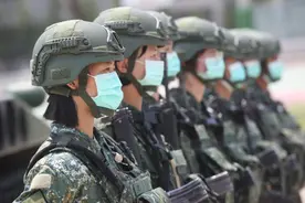 美国媒体嘲讽台军：当4个月草莓兵没意义 士气低下 战力不足图片