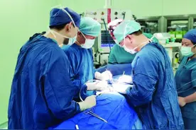 七岁男孩心脏呼吸骤停4次 南京医生携带救命神器奔赴苏北图片