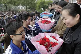 小学教育德育论文：农村留守儿童的德育教育与管理图片