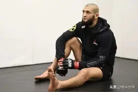 李景亮强劲对手奇马耶夫因病要退役！白大拿不同意要挽留图片