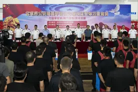 血脉偾张！这一幕上了北京新闻！图片