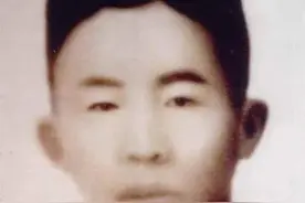 他是张国焘的亲弟弟，江西省委书记，牺牲后因为张国焘的原因56年后才被追认为革命烈士图片