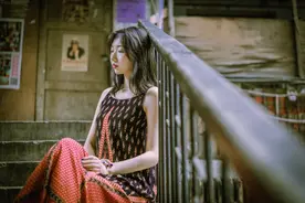 成都鸳鸯楼——忧郁少女的怀旧情怀图片