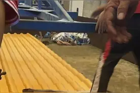 森颢金黄色树脂瓦，与众不同，筑起您的农村别墅梦！图片