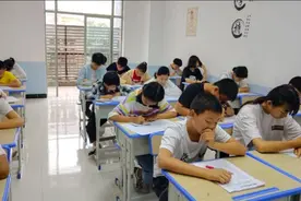 教育局“允许”教师补课？满足条件就能开班，符合的老师却不愿意图片
